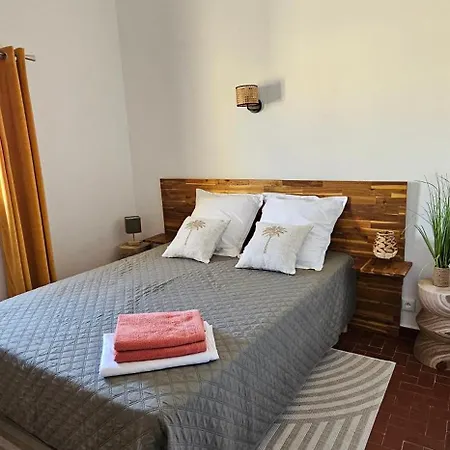 Casa Celimelu - Evasion Face A La *